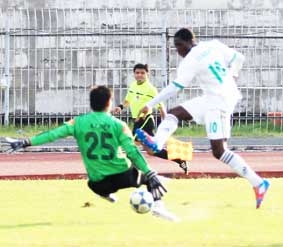 Cuộc rượt đuổi giữa hai đội bóng láng giềng