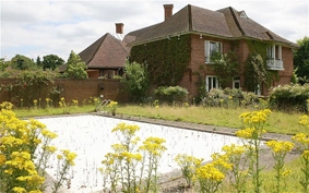 Bê bối quanh thương vụ bán nhà của Công tước xứ York