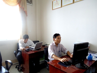 Giải pháp tiết kiệm điện cho tòa nhà công sở