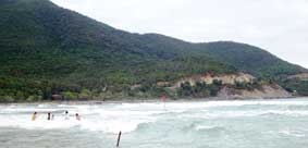 Tranh thủ ra chơi Bãi Dài