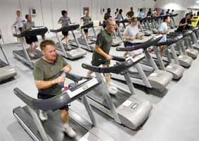 Tập thể dục giúp quý ông trung niên cải thiện khả năng “yêu”