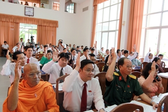 Tập trung đầu tư cơ sở hạ tầng phục vụ sản xuất kinh doanh, quan tâm giải quyết có hiệu quả các vấn đề xã hội