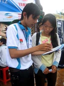 Chương trình tiếp sức mùa thi hỗ trợ tư vấn 
trên 11.600 thí sinh và phụ huynh