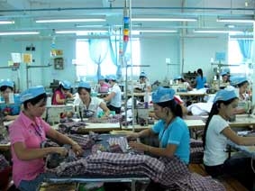 Gắn việc học tập và làm theo gương Bác với thực hiện các phong trào thi đua nâng cao hiệu quả sản xuất, kinh doanh của doanh nghiệp