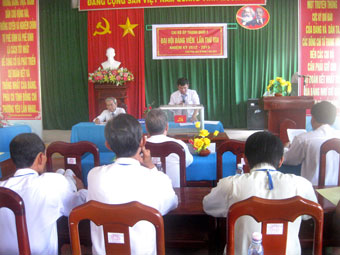 Tập trung xây dựng tổ chức đảng trong sạch vững mạnh