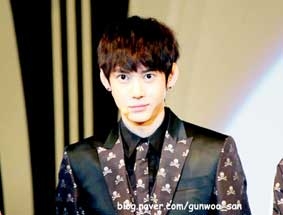 Gun Woo sẽ rời LEDApple