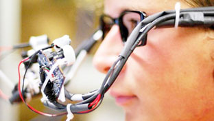 Hệ thống điều khiển
máy tính bằng mắt