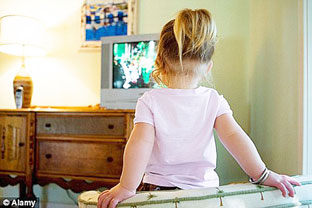 Thời gian xem tivi tỷ lệ thuận với nguy cơ
béo phì ở trẻ nhỏ