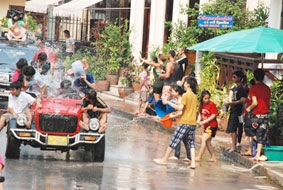 “Ký sự nước Lào”