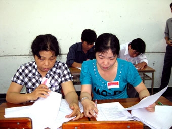 Điều chỉnh đáp án đề thi theo hướng có lợi cho thí sinh