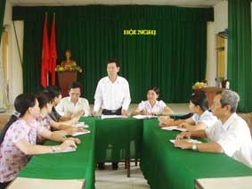 Tập trung lãnh đạo tổ chức việc kiểm điểm, tự phê bình và phê bình nghiêm túc, đạt chất lượng