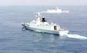 "Ngoại giao tàu chiến" kiểu Trung Quốc