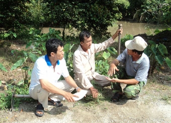 Học theo gương Bác làm nhiều việc thiện
