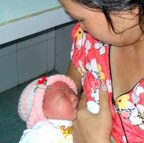 Sữa mẹ, cội nguồn gắn kết yêu thương