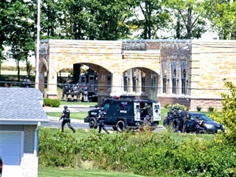 Mỹ: Xảy ra vụ xả súng kiểu khủng bố vào một đền thờ