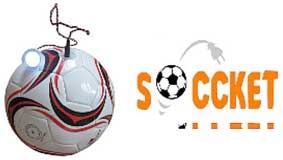 Đá bóng tạo ra điện 
với Soccket