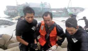 Mỹ ban bố tình trạng khẩn cấp ở nhiều bang vì bão dữ