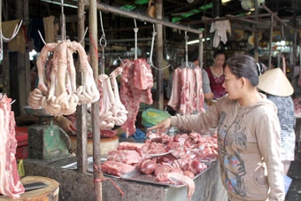 Thực phẩm tươi sống dịp lễ dồi dào