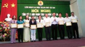 Sôi nổi phong trào thi đua lao động sáng tạo