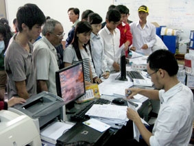 Canh cánh nỗi lo hồ sơ, thí sinh "ảo"