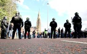 BẮC IRELAND: Lại xảy ra xung đột tôn giáo