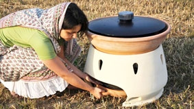 Lò chưng cất nước sạch nhờ ánh nắng Mặt trời