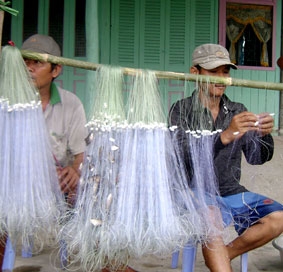 Nuôi trồng, đánh bắt thủy sản chưa thể "nở nồi"