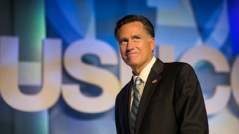 Mitt Romney gỡ rối tham vọng 
tổng thống