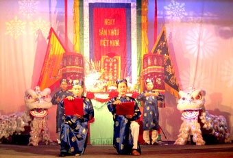 Cúng tổ nghề hát ở Nam bộ