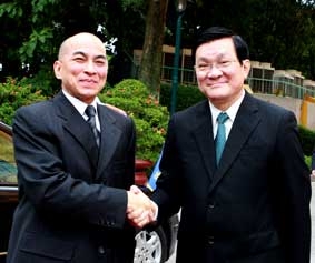 Chủ tịch nước Trương Tấn Sang hội kiến Quốc vương Campuchia Norodom Sihamoni