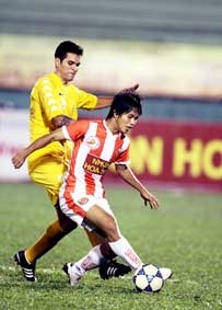 V-League đại hạ giá