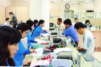 Chia sẻ và trách nhiệm để 
giải quyết bài toán vốn tín dụng