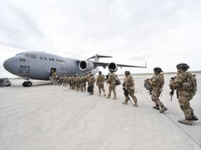 Mỹ “áp sát”, Thổ Nhĩ Kỳ “làm căng”