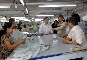 PHÁT HUY VAI TRÒ DOANH NHÂN 
TRONG TÌNH HÌNH MỚI