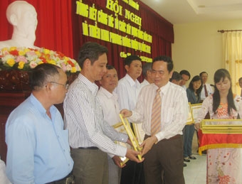 Nâng cao chất lượng tham mưu, xây dựng đội ngũ cán bộ 
đủ trình độ, năng lực, đáp ứng yêu cầu, nhiệm vụ trong tình hình mới
