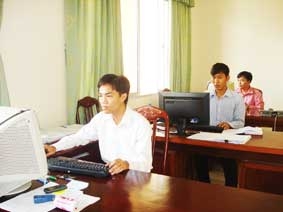 Đội ngũ cán bộ làm công tác văn phòng cấp ủy không ngừng phát huy truyền thống “trung thành, tận tụy, đoàn kết, sáng tạo”