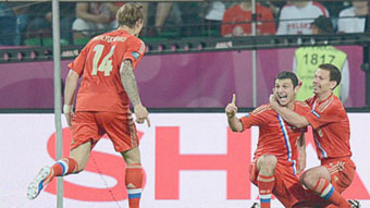 “Gấu Nga” thức dậy sau giấc “ngủ đông”