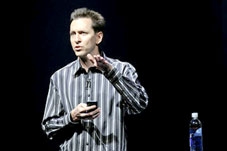 Apple sa thải hai vị lãnh đạo cấp cao