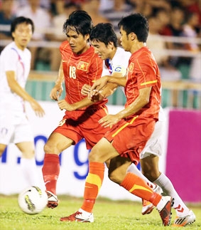 “Làm dâu trăm họ”