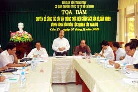 Tọa đàm "Công tác dân vận trong thực hiện chính sách xóa đói giảm nghèo trong đồng bào dân tộc Khmer Tây Nam bộ"