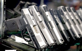 MỸ: Mua bán súng tăng mạnh sau khi Obama tái đắc cử tổng thống