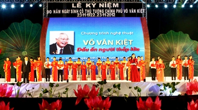 Kỷ niệm trọng thể 90 năm ngày sinh Thủ tướng Võ Văn Kiệt