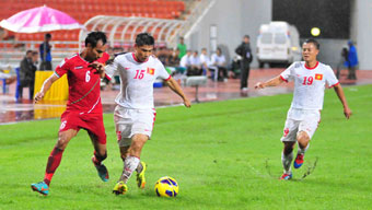 Việt Nam hòa Myanmar 1-1 trận mở màn
