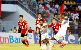 Nước xuống thuyền cũng xuống