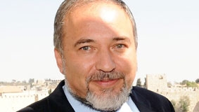 Ngoại trưởng Israel “dính” cáo buộc lừa đảo