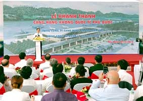 Thủ tướng Nguyễn Tấn Dũng cắt băng khánh thành Cảng hàng không Quốc tế Phú Quốc