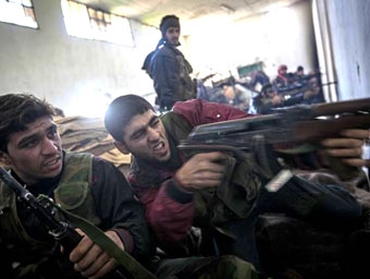 Phe nổi dậy đẩy mạnh tấn công 
khu vực miền Bắc