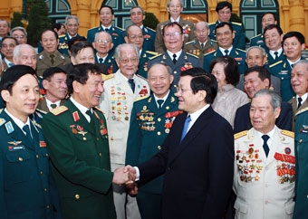 Chủ tịch nước Trương Tấn Sang gặp mặt Đoàn Cựu chiến binh dân quân tự vệ Phòng không - Không quân