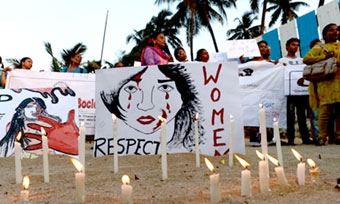 Nạn nhân vụ cưỡng hiếp trên xe buýt đã qua đời