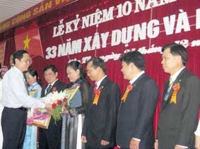 10 năm phấn đấu và trưởng thành